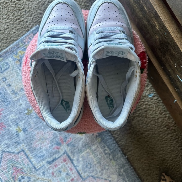 Nike Dunks - Picture 4 of 5